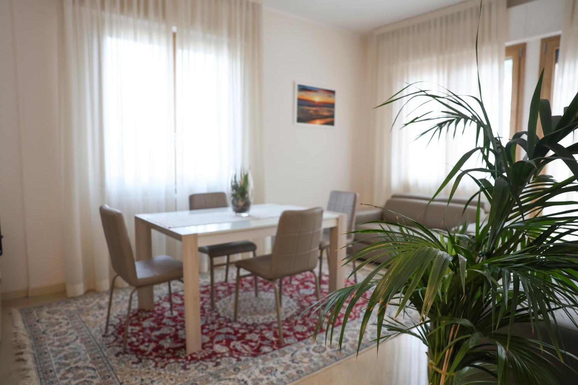 Апартаменти Blancohouse - Berto Luxury Rimini Centro Storico Екстер'єр фото